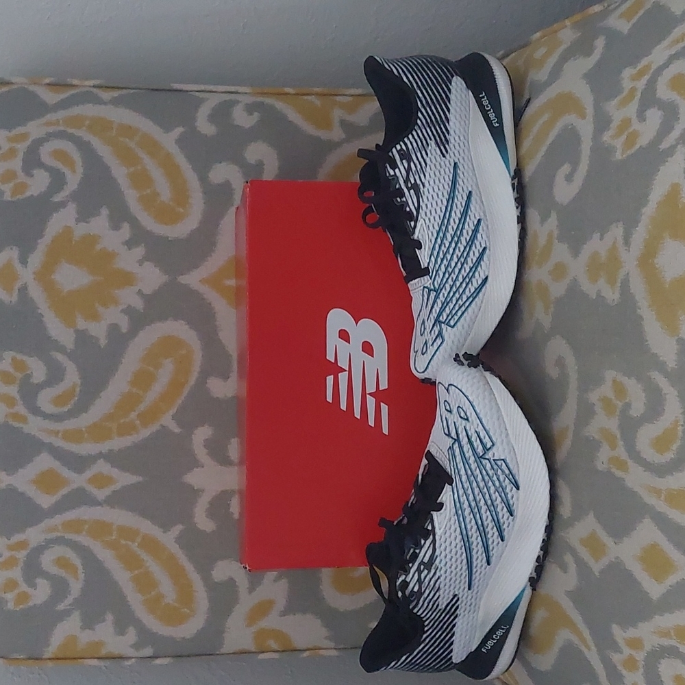 Women's New Balance Fuel Cell Running Shoe's